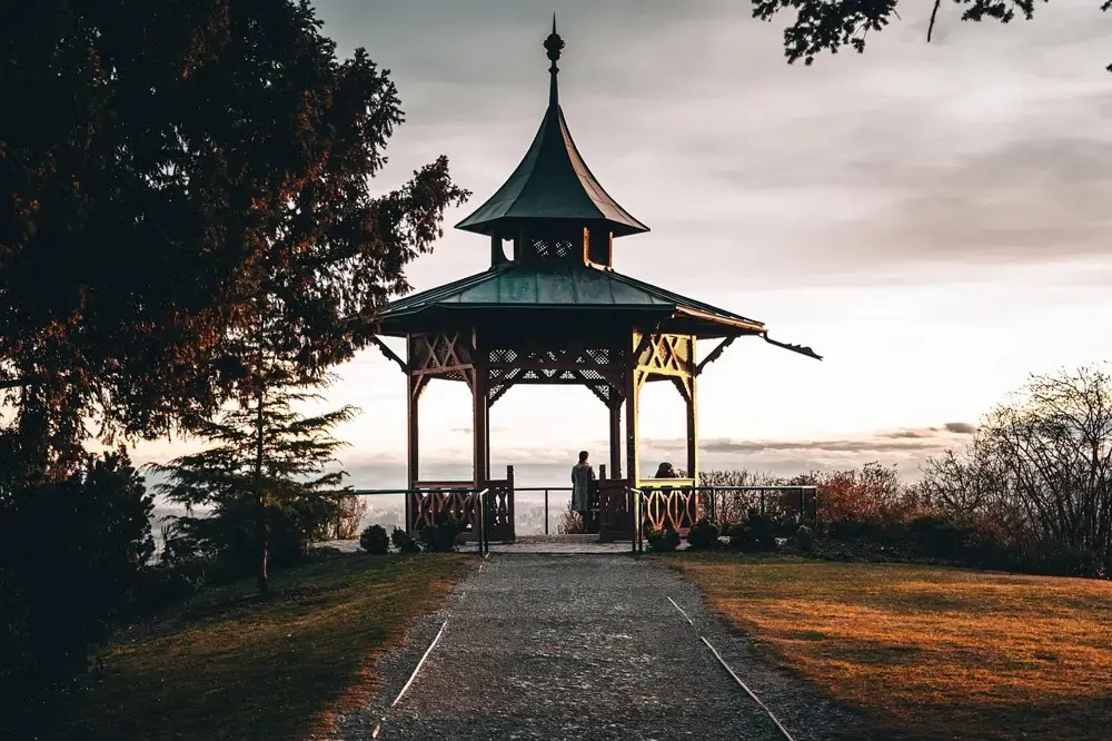 Pavillon de Réception installé — réalisation 1